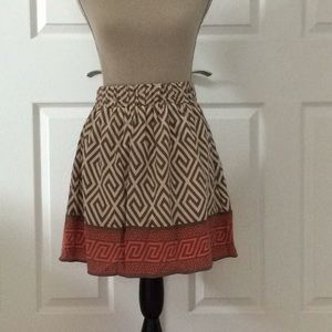 Alice & Trixie Med. Greek Key printed skirt NWT